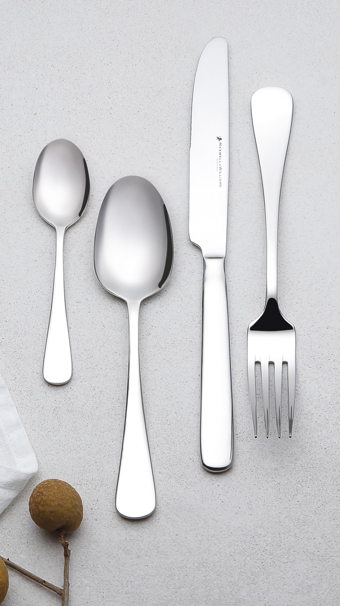 Maxwell-and-Williams-Madison-16-Piece-Cutlery-Set_1ac9eb1f-5950-473d-9e2e-b9569a62f383.jpg